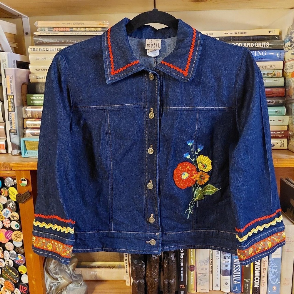Y2K‎ denim jacket with cropped sleeves felt daisy metal buttons